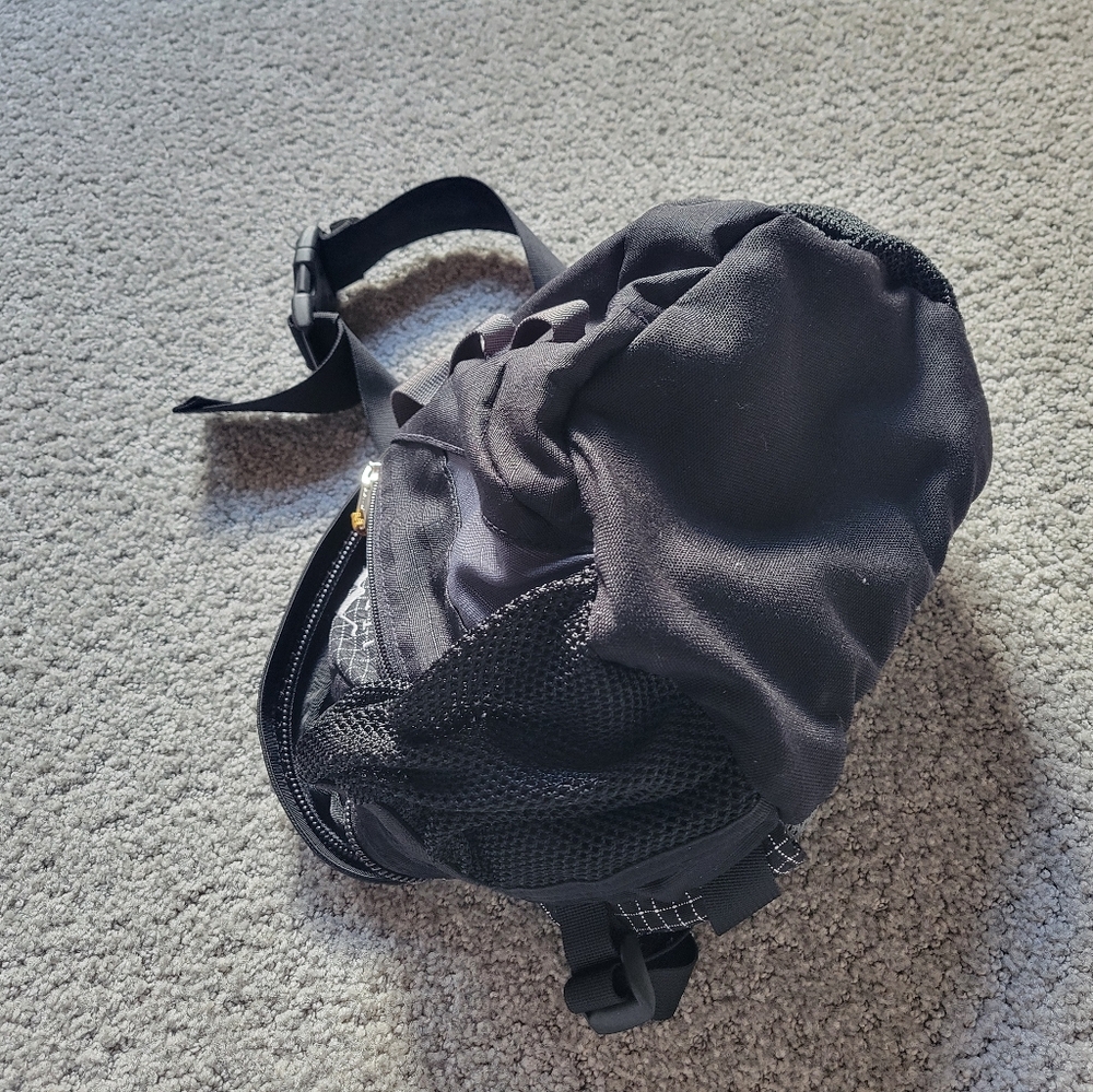 Vintage 90s L.L. Bean Waist Pack Crossbody Bag Hiking Pack Black and Yellow - Picture 10 of 11